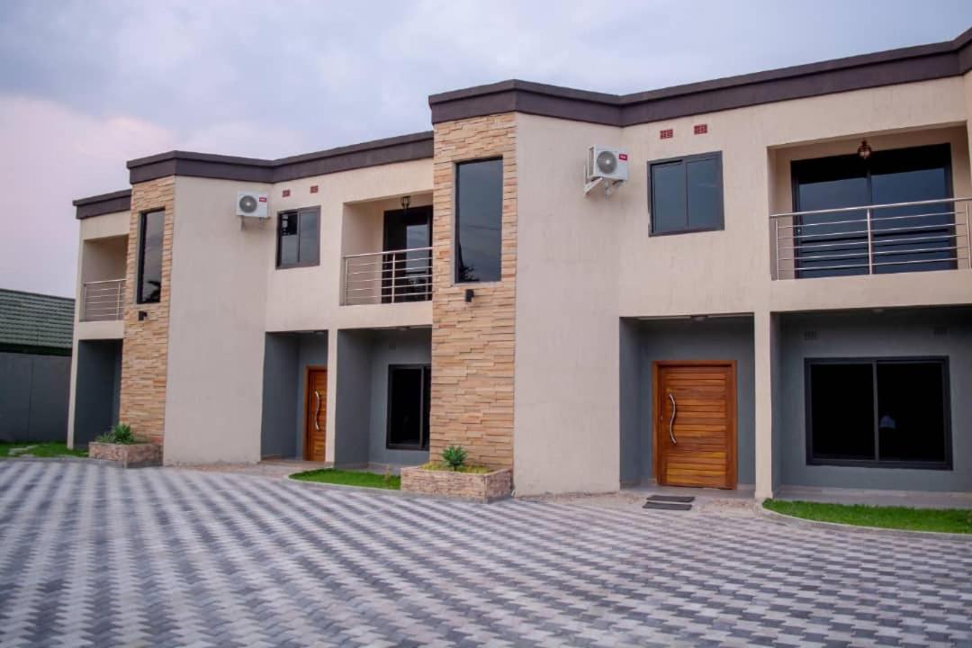 Royal Suites Apartments Lusaka Bagian luar foto
