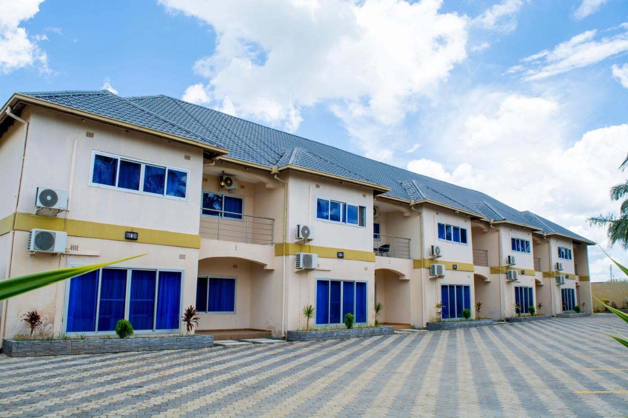 Royal Suites Apartments Lusaka Bagian luar foto