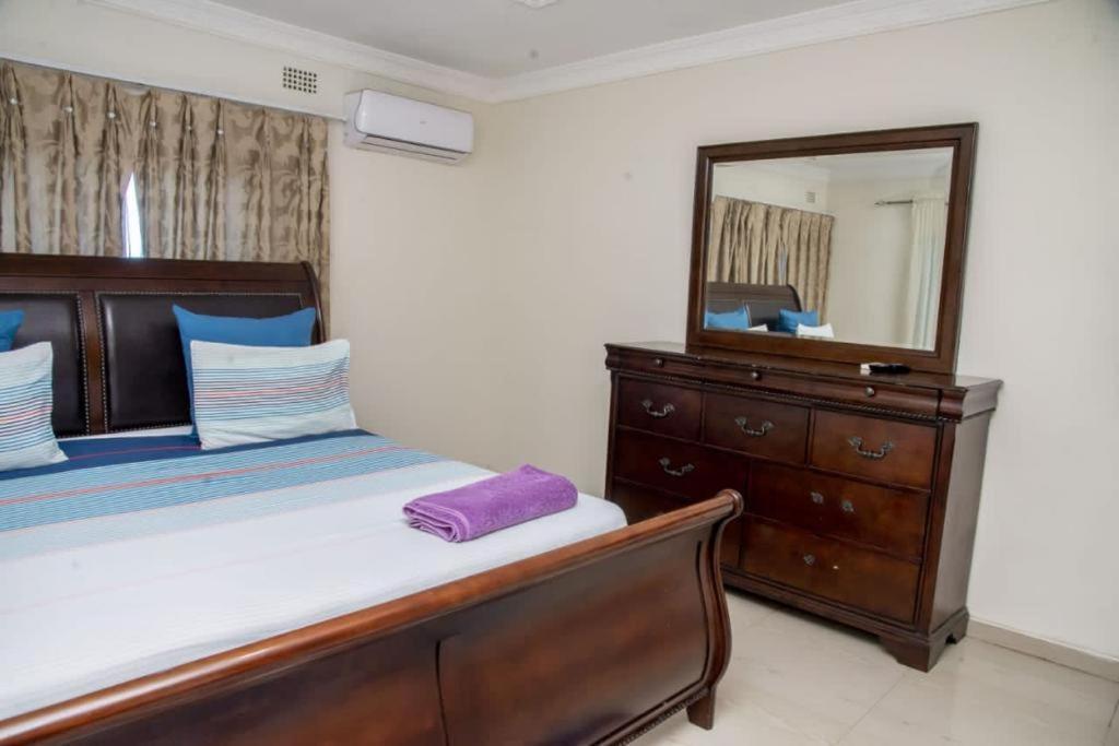Royal Suites Apartments Lusaka Bagian luar foto