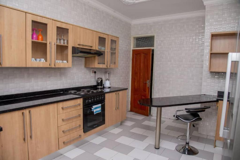 Royal Suites Apartments Lusaka Bagian luar foto