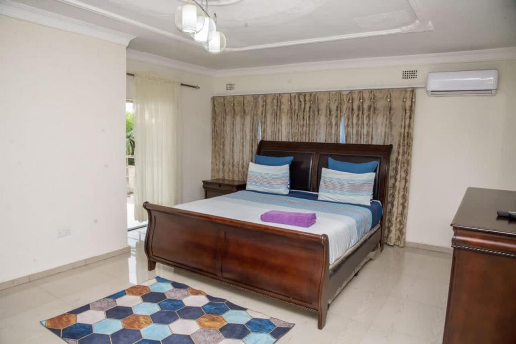 Royal Suites Apartments Lusaka Bagian luar foto