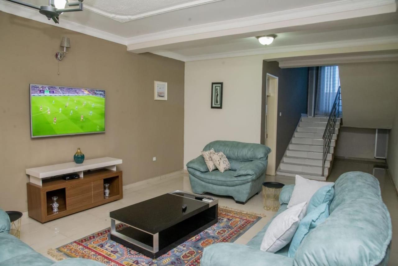Royal Suites Apartments Lusaka Bagian luar foto
